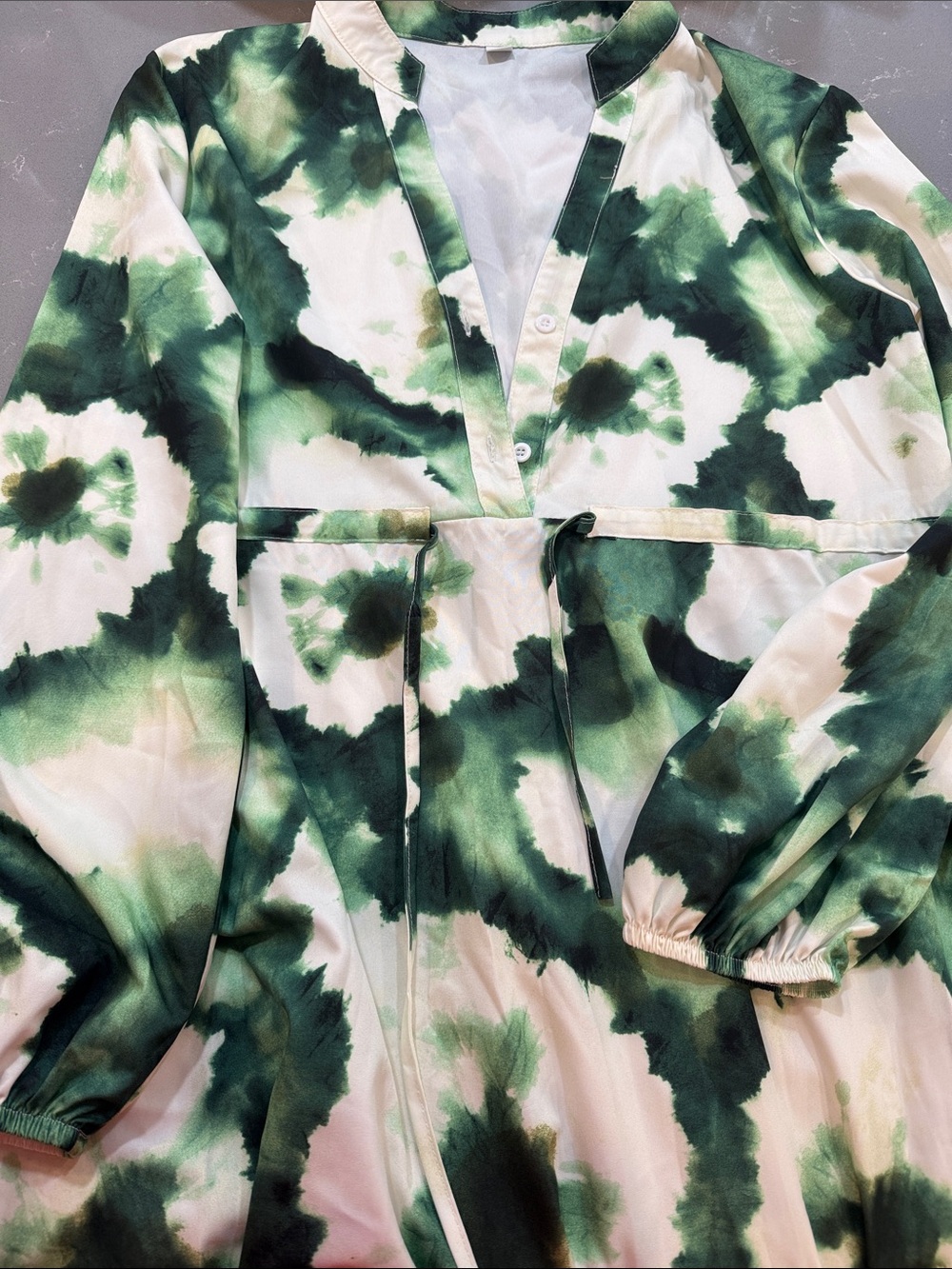 Green Tie-Dye Belted V-Neck Dress